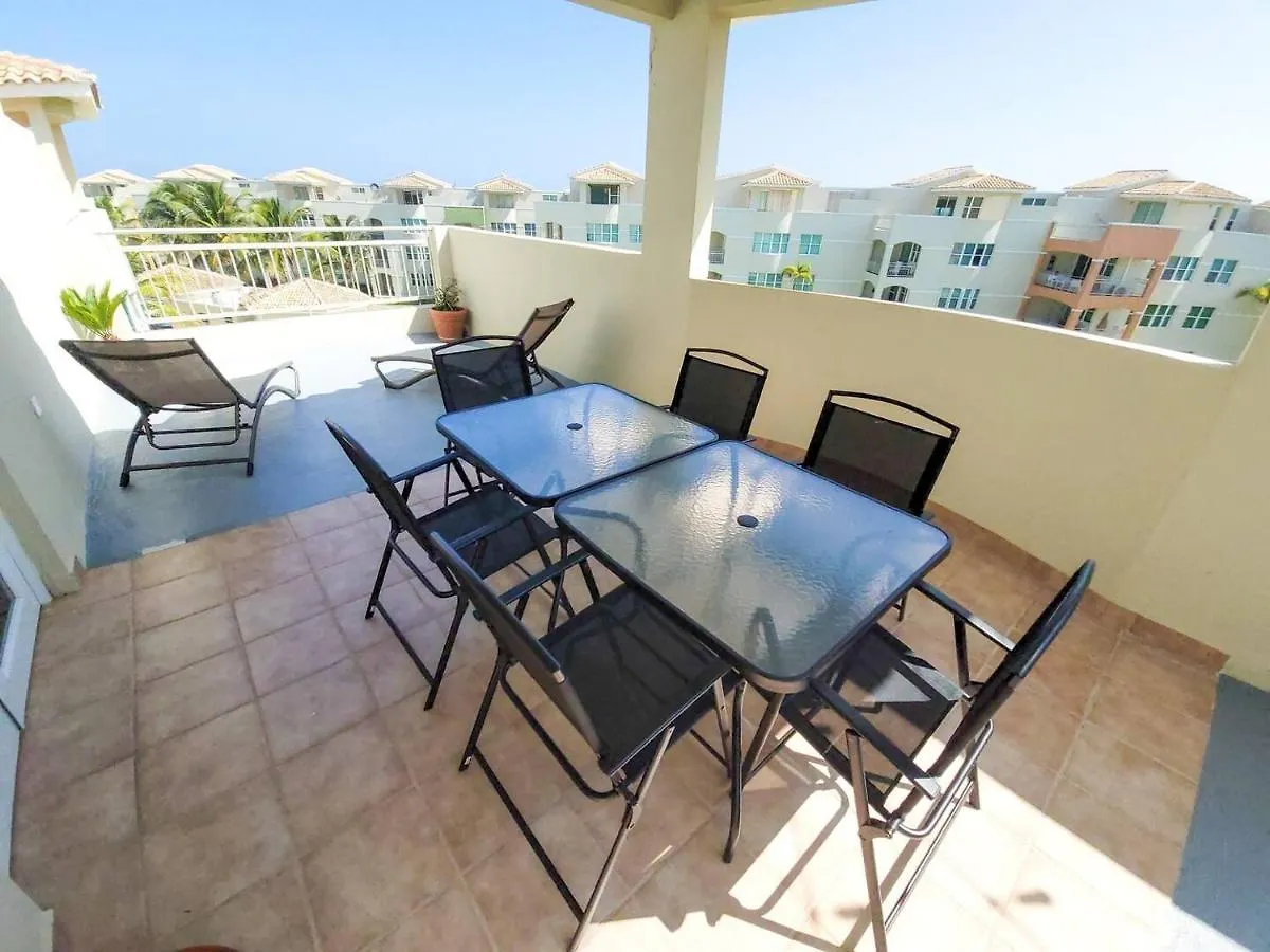 Paradise Beach Home @Jobos Beach Isabela Apartment
